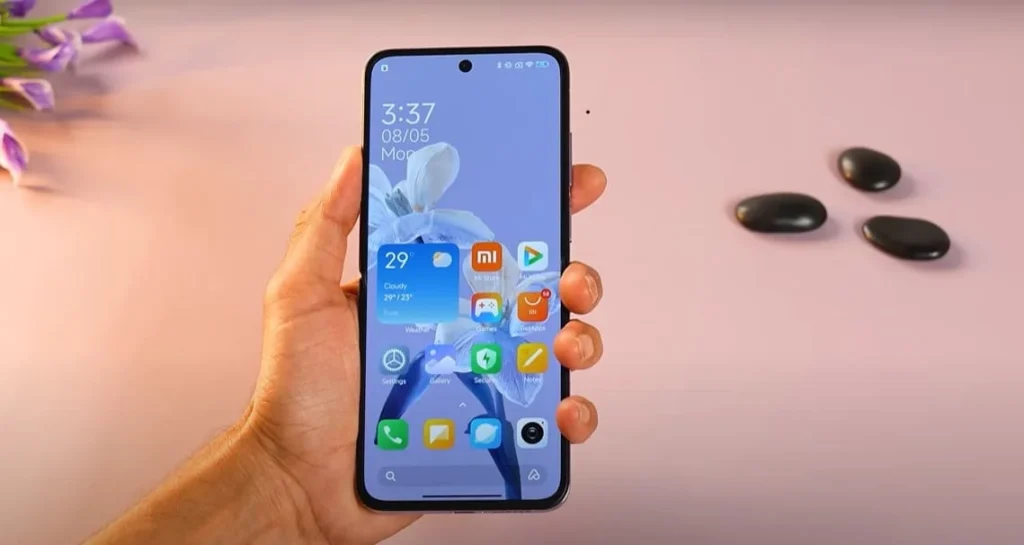 Display of xiaomi mix flip 2
